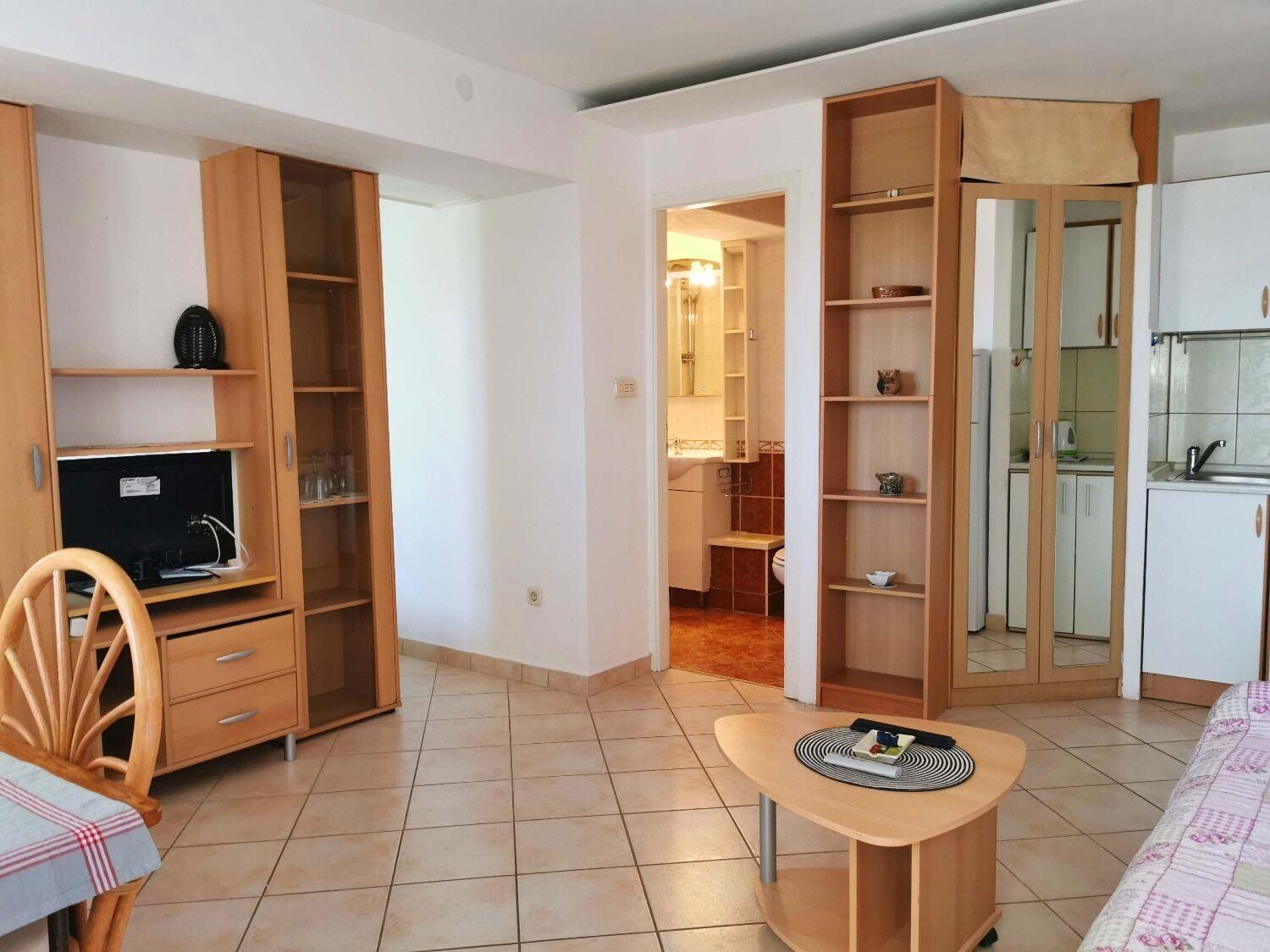 Zlato - With Pool Appartement Senj (Lika-Senj)